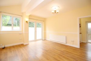 Dining Room- click for photo gallery